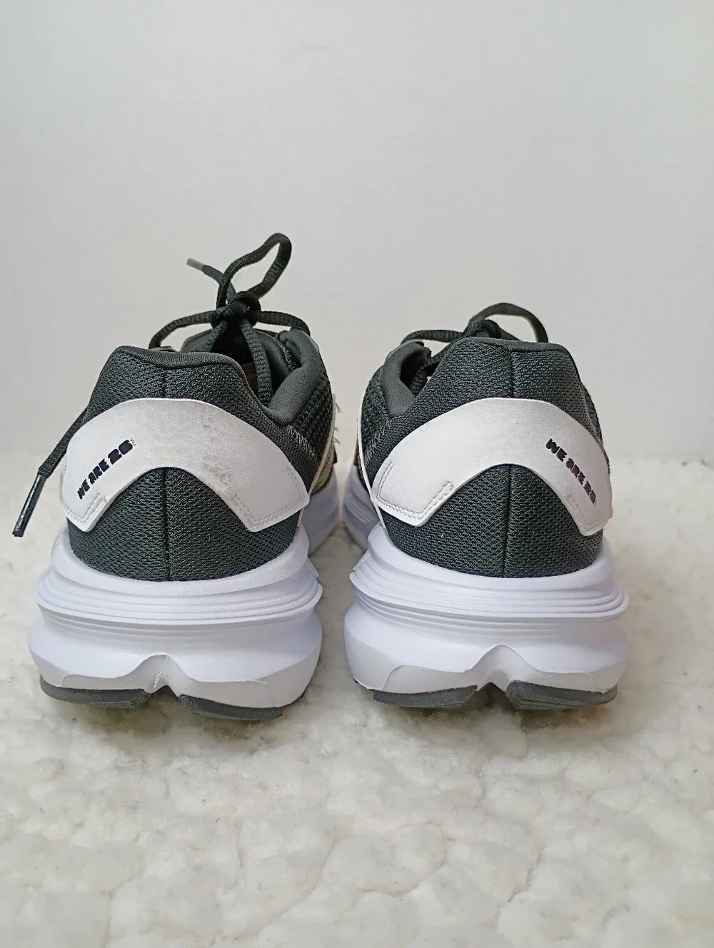 adidas Astrastar FIFA World Cup 2026 Volunteer Shoes Mens 8.5 KI3079Official